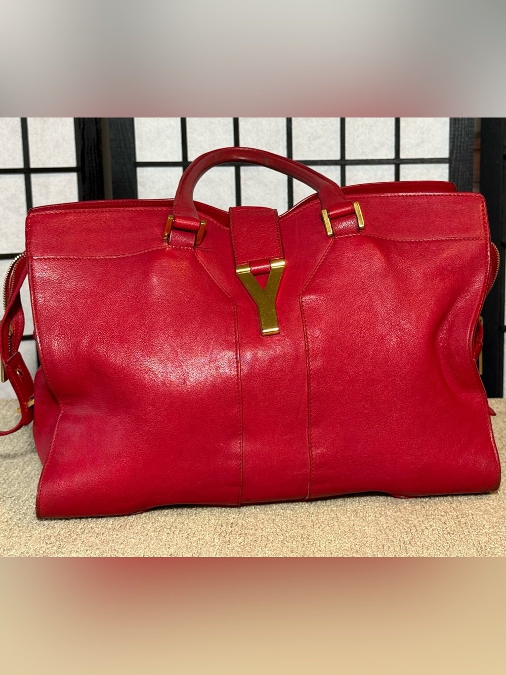 Yves Saint Laurent Cabas Chyc “Y” Large Tote
Bag (Red Leather)